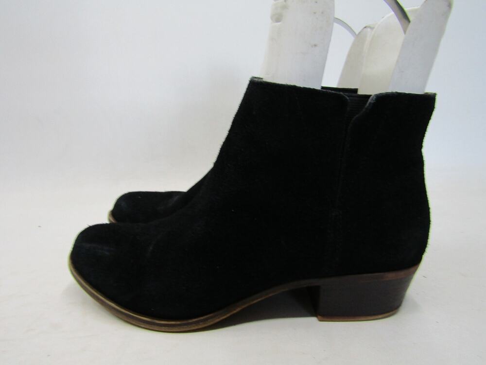 Lucky Brand Womens Size 8 M Black Suede Ankle Fashion Boots Bootie